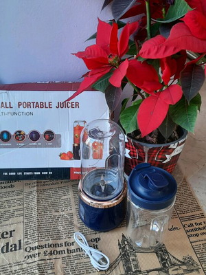 Φορητό μπλέντερ σαν καινούργιο, μικρό και πολυλειτουργικό