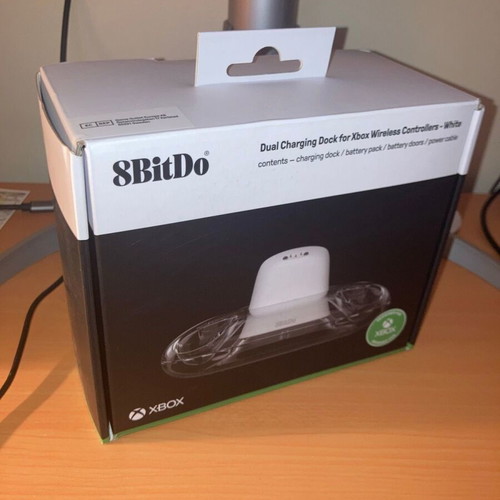 8BitDo Dual Charging Dock for Xbox Series X|S and Xbox One like new with 2 rechargeable batteries