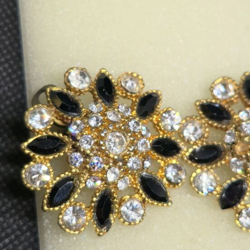 Vintage gold earrings with white and black crystals clip-on, like new