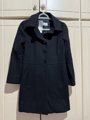 Black coat like new with fitted waist S/M