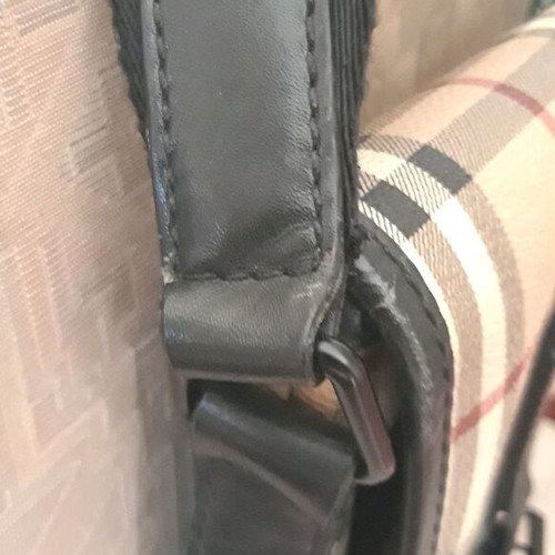 Burberry crossbody bag like new, canvas with leather details