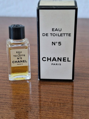Chanel Νᵒ 5 (1952) Eau de Toilette 4.5ml μινιατούρα