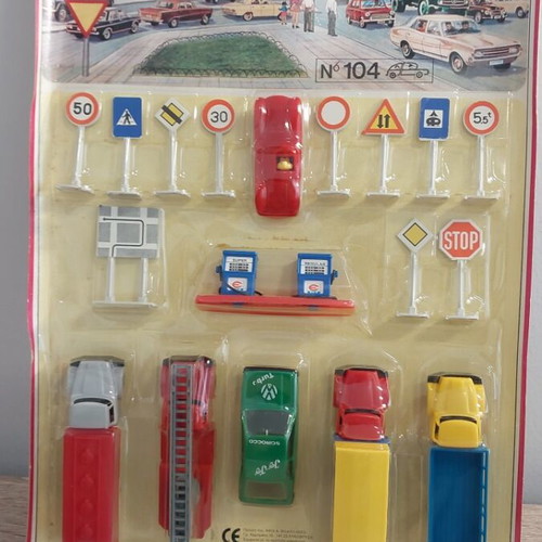 Joy Toy 104 car set new, pack of 12 cards