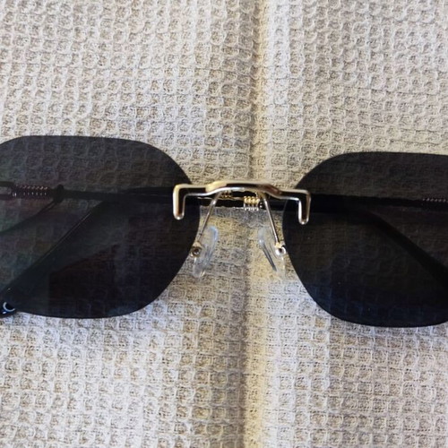 Solo-Solis NDL2897 sunglasses new with gold finish and black lenses