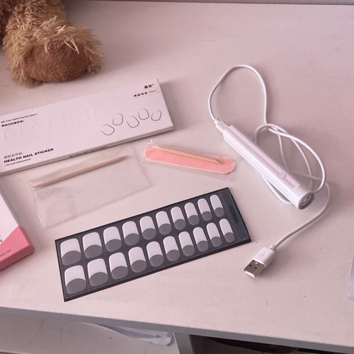 Set of 20 gel nails with tool kit and LED lamp new
