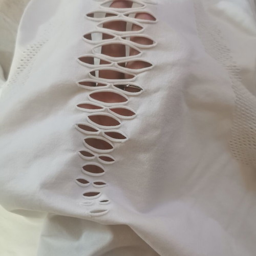 White T-shirt size L like new