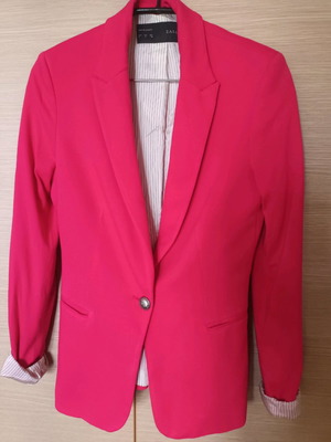 Zara blazer pink fuchsia slim fit like new, size S