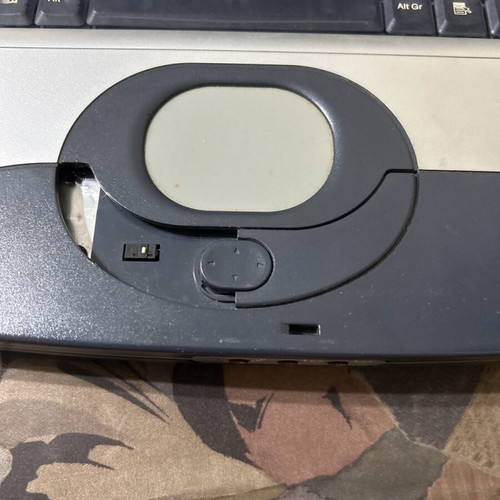 Packard Bell laptop MIT-WEA01 used for parts without charger