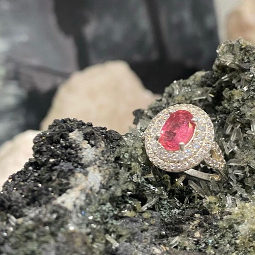 Handmade silver ring with natural pink tourmaline and moissanite, new