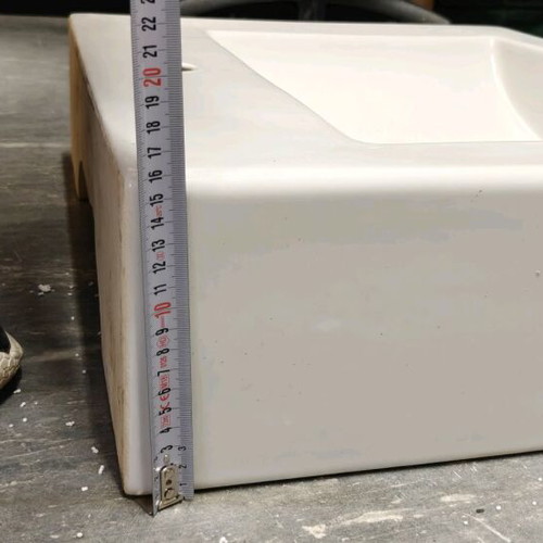 Porcelain bathroom sink like new 60x40x15