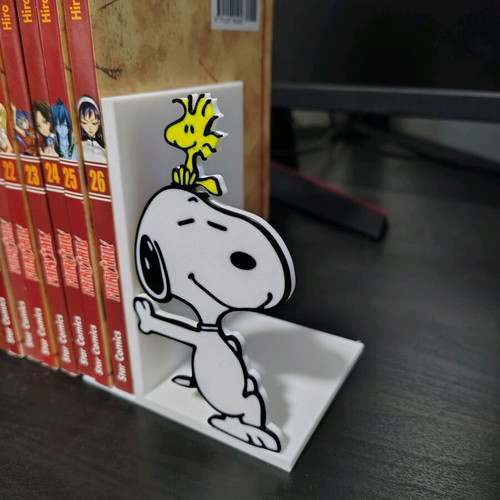 Snoopy bookend like new