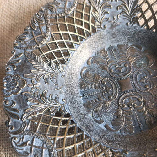 Vintage Italian Ornate Brass Bowl used, decorative centerpiece