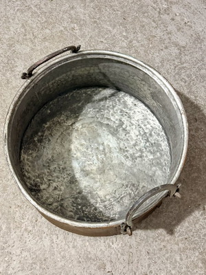 Traditional hammered copper cauldron with tin lining and metal handles, 45L