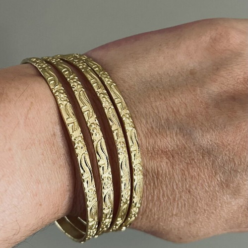 Handmade bracelet new, gold color