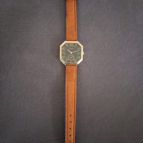 Vintage Longines Octagon watch from the 1970s like new, gold and black