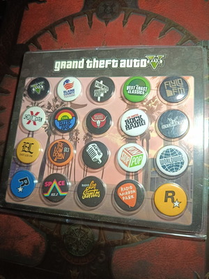 Grand Theft Auto V 2002 Promo Button Set καινούργιο, συλλεκτικό