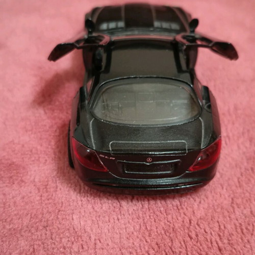 Mercedes SLR New Rays 1:32 like new with opening doors