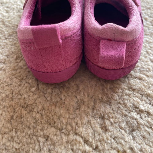 Children's Anatomical Sneakers like new, pink, size 28