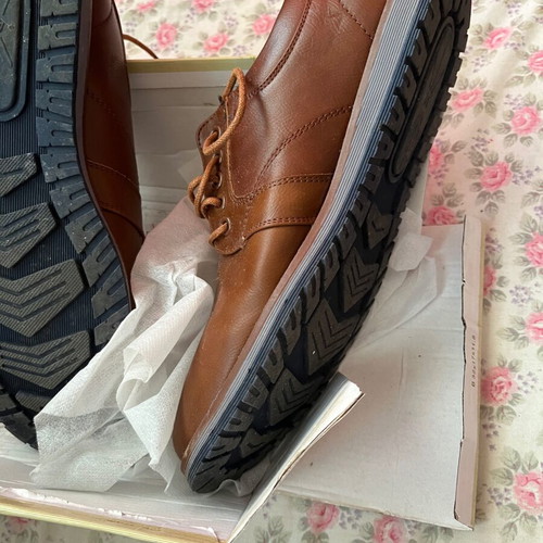 Famous Shoes casual brown shoes size 42