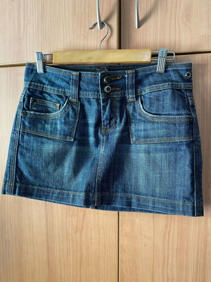 Fracomina denim skirt size 42/27 like new, short, blue