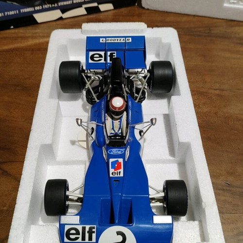 Minichamps Tyrrell '71 Stewart W.Champion new 1:18
