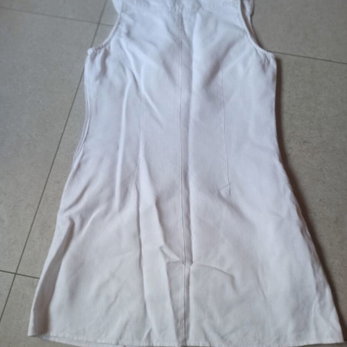 H&M white mini dress, linen, alpha line, V neckline