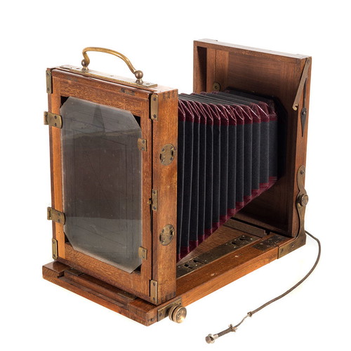 Wooden photographic camera 1908 used