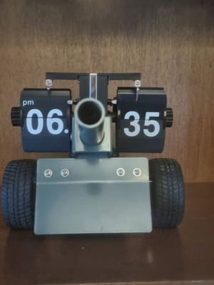 Retro Flip Clock in like new condition