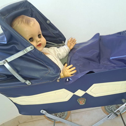 Vintage baby doll with ΕΒΠΑ 2964 stroller like new