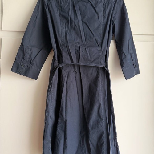 Tahari Shirt Dress Size M Black, Like New, Button Down with Belt