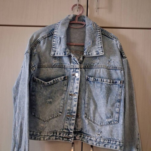 Short denim jacket women's new with rips size M