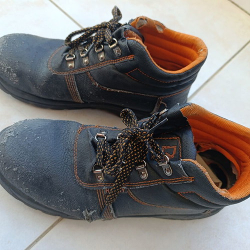 Safety Shoes Hardy size 44 used, black, boots