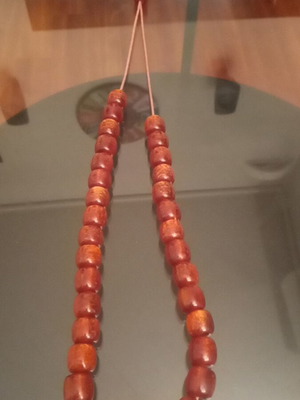 Komboloi with 32 beads