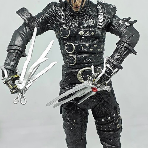 Edward Scissorhands collectible figure 18cm like new