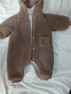 Baby exit jacket like new, unisex, size 3-6 months