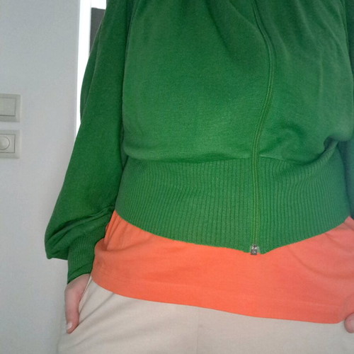 Benetton green wool cardigan like new, size M