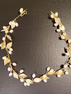 Bridal hair accessory new with gold leaves and white pearls