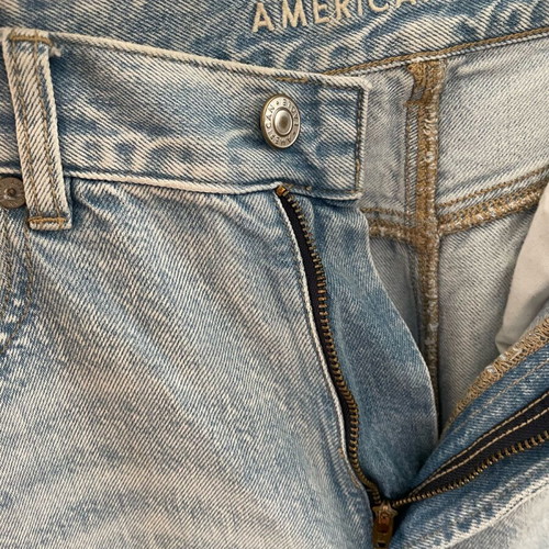 American Eagle mom jeans με σκισίματα μεταχειρισμένα, μέγεθος M 38 10, μπλε