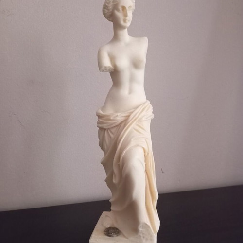 Aphrodite of Milos handmade alabaster statue like new, 23 cm