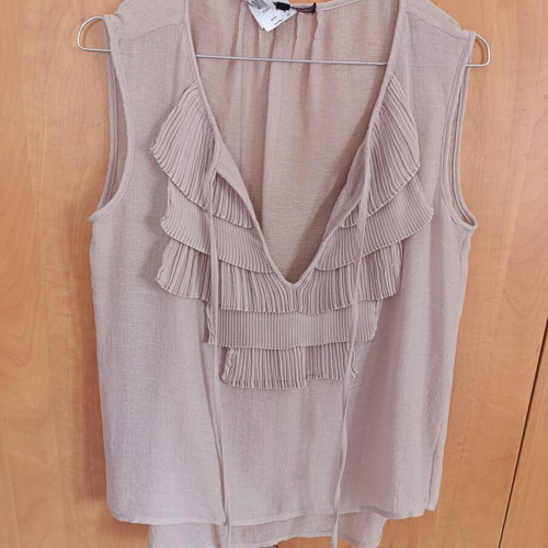 BCBGMAXAZRIA clothing set with pleated maxi skirt and matching top, like new, size small