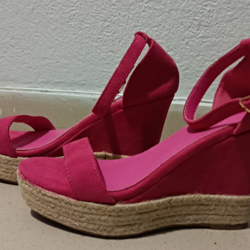 Pink platform wedge sandals, size 38
