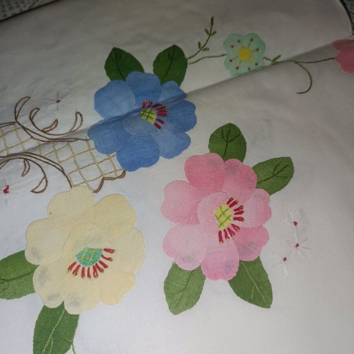Tablecloth set with napkins new