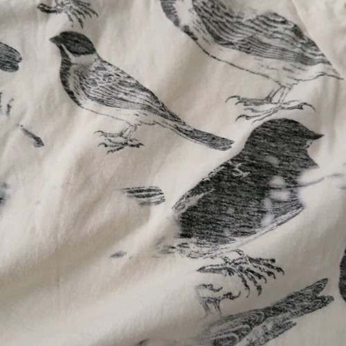 Zara T shirt black and white cotton like new with birds