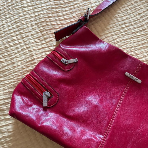Red shoulder bag like new