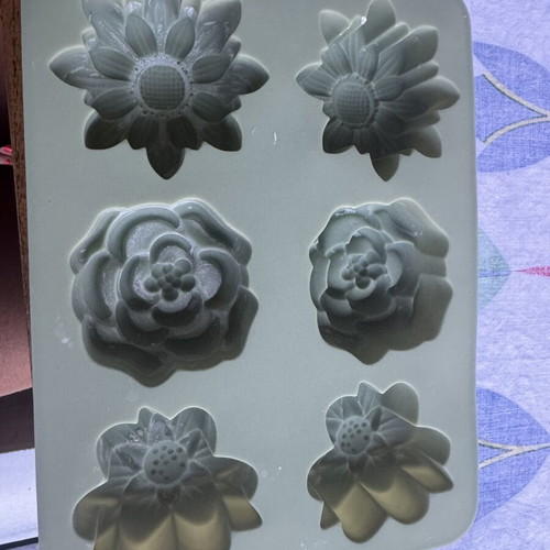 Silicone mold used for making wax flowers, large and soft