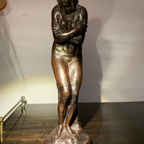 Louvre Museum statue replica used, La frileuse de Jean-Antoine Houdon