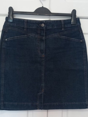 Zaffiri denim skirt like new, size L 40 12, blue