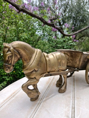 Decorative carriage with horse like new
