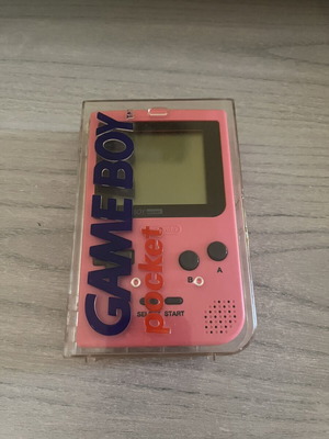 Nintendo Game Boy Pocket ροζ σαν καινούργιο με Montezuma's Return και ρετρό θήκη