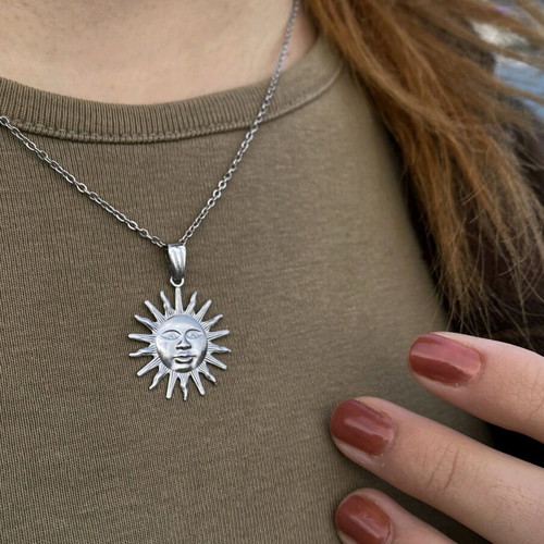 Steel sun necklace handmade new, silver color